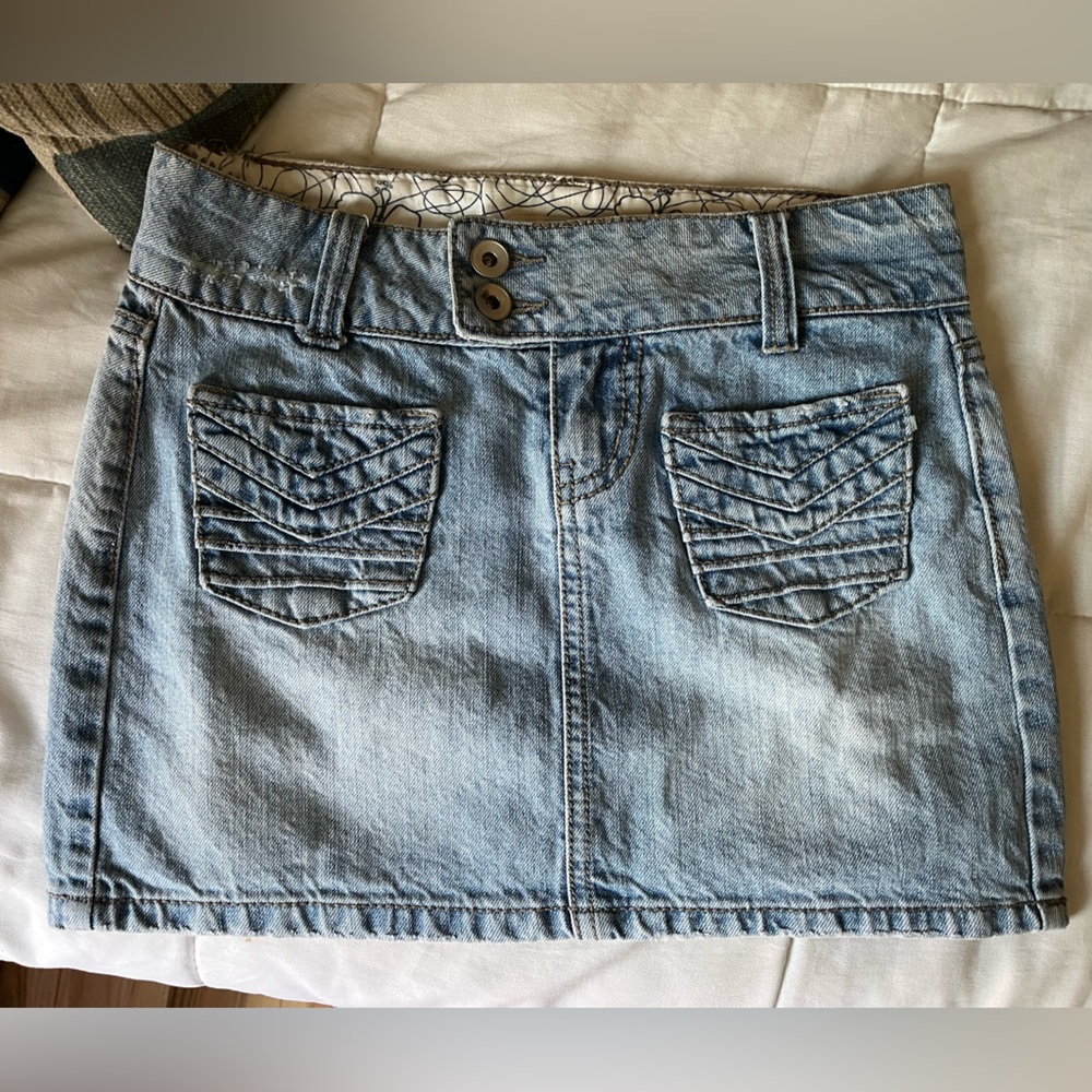 Y2K denim mini skirt
